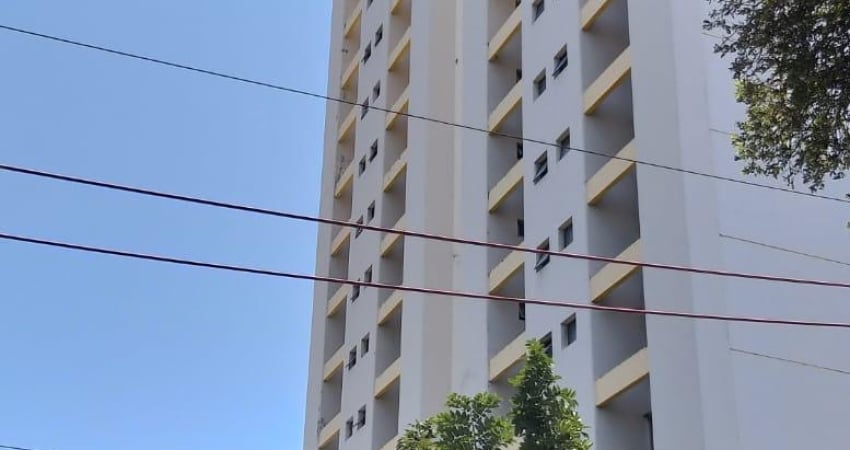 QUARTO E SALA PRÓXIMO A PRAÇA ANA LÚCIA MAGALHÃES NA PITUBA