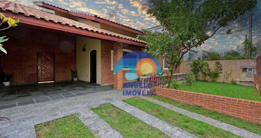 Casa com 3 dormitórios à venda, 200 m² por R$ 590.000,00 - Cidade Nova Peruibe - Peruíbe/SP