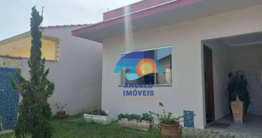 Casa com 3 dormitórios à venda, 135 m² por R$ 800.000 - Estância São José - Peruíbe/SP