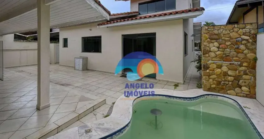 Casa em condominio com 3 quartos para alugar, 190 m²
