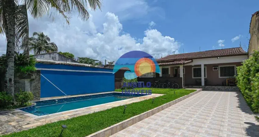 Casa com piscina, 2 quartos  à venda, 81 m² por R$ 480.000 - Jardim Casablanca - Peruíbe/SP