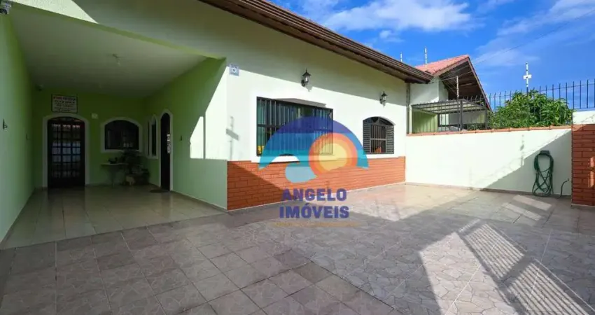 Casa com 3 dormitórios à venda, 135 m² por R$ 650.000,00 - Balneário Stella Maris - Peruíbe/SP