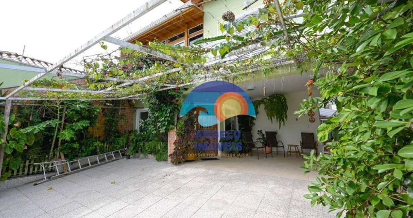 Sobrado com 4 dormitórios à venda, 265 m² por R$ 930.000,00 - Parque Balneário Oásis - Peruíbe/SP