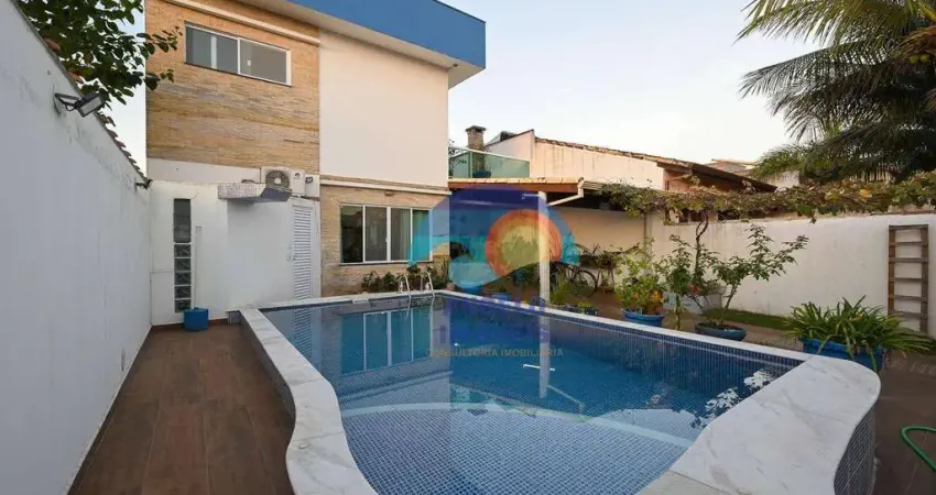 Sobrado com 3 dormitórios à venda, 160 m² por R$ 750.000,00 - Jardim Marcia - Peruíbe/SP