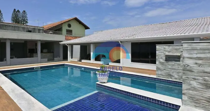 Casa com 3 dormitórios, 230 m² - venda por R$ 1.900.000,00 ou aluguel por R$ 7.950,00/mês - Balneário São João Batista - Peruíbe/SP