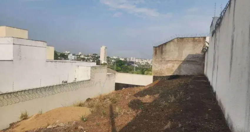Terreno à venda na Rua José Joaquim Francisco, Vigilato Pereira, Uberlândia