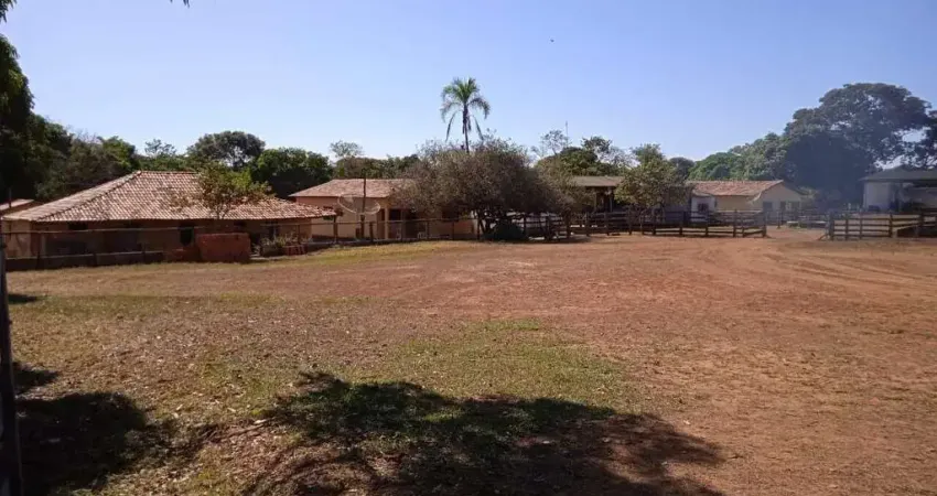 Excelente fazenda de dupla aptidão na divisa de Minas com Goiás!