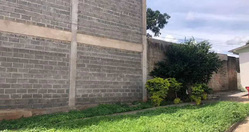 Terreno à venda na Rua Irene Rosa, Osvaldo Rezende, Uberlândia