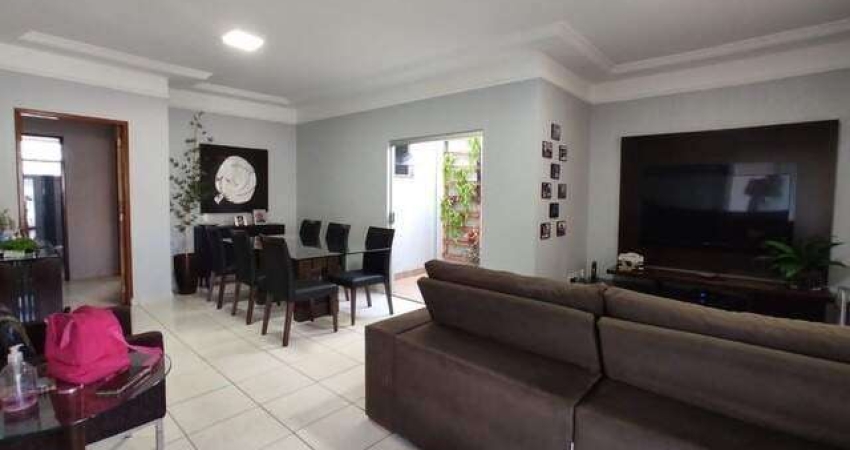 Casa à venda, 3 quartos, 1 suíte, 4 vagas, JARDIM BOTANICO - Uberlândia/MG