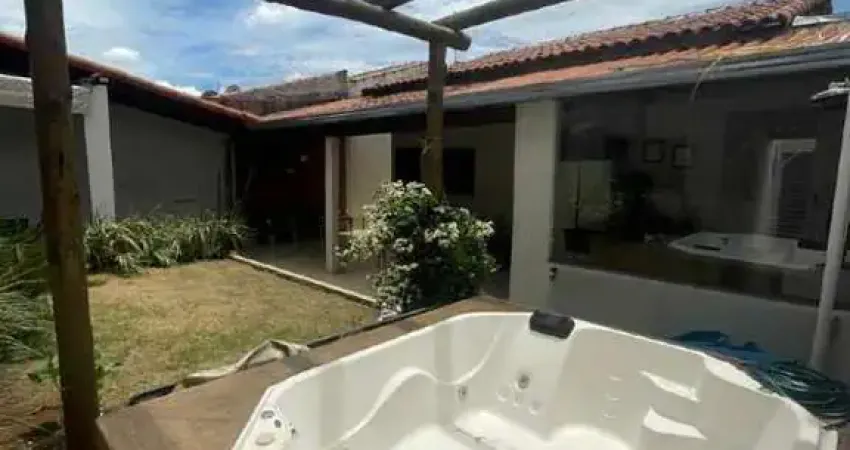 Casa à venda, 3 quartos, 1 suíte, 3 vagas, JARDIM EUROPA - Uberlândia/MG