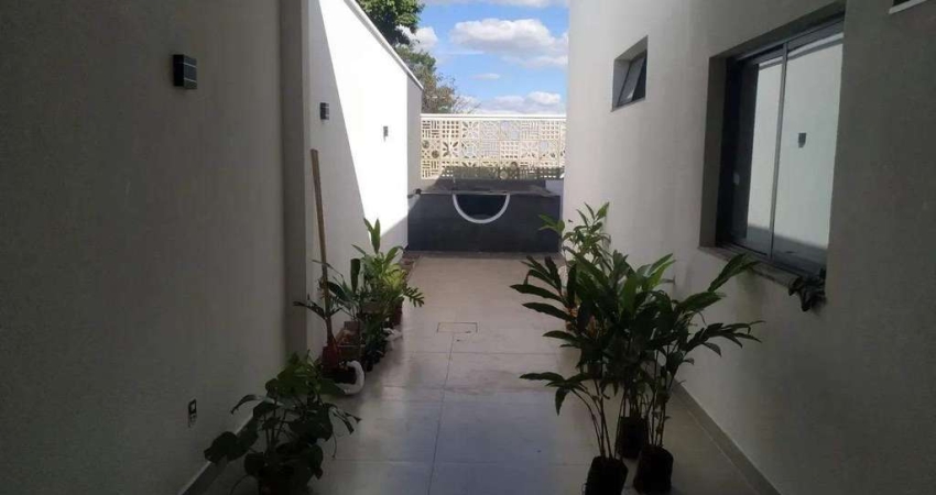 Casa à venda, 3 quartos, 2 suítes, 2 vagas, CIDADE JARDIM - Uberlândia/MG