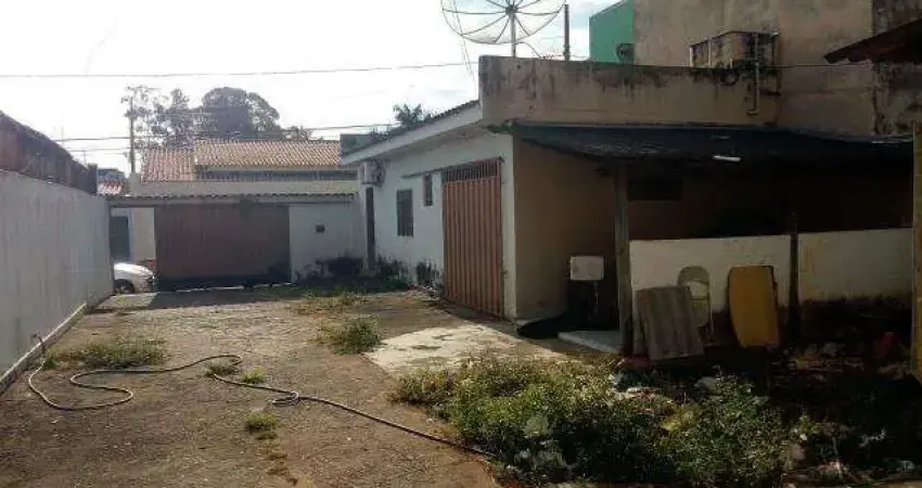Casa à venda, 2 quartos, 1 vaga, CUSTODIO PEREIRA - Uberlândia/MG