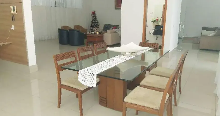 Casa à venda, 3 quartos, 3 suítes, 4 vagas, JARDIM COLINA - Uberlândia/MG