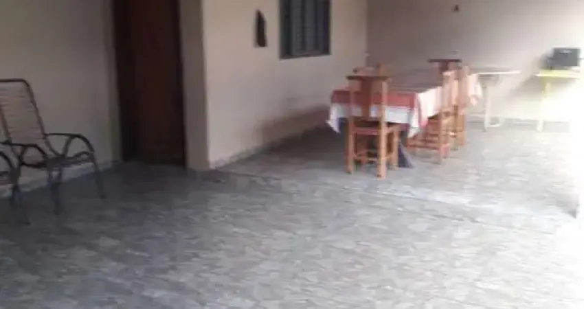 Casa em uma ótima Localização no Bairro Jardim das palmeiras em Uberlândia.