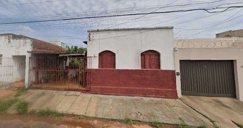 Casa à venda, 2 quartos, 2 vagas, NOSSA SENHORA APARECIDA - Uberlândia/MG