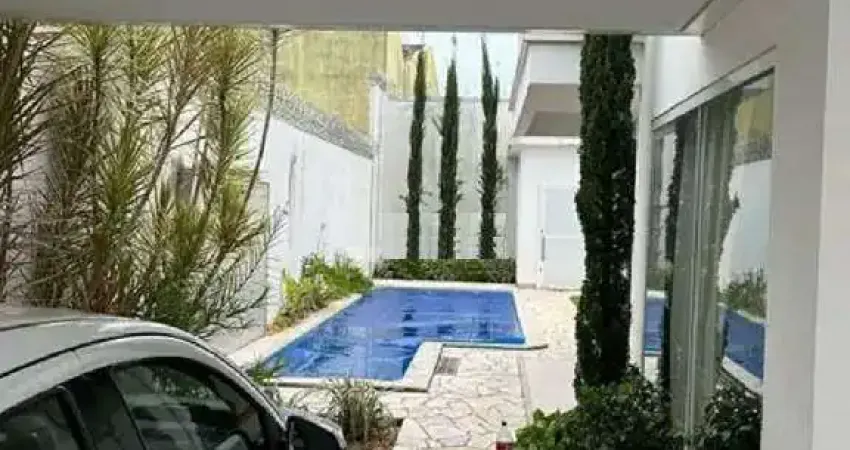 Casa à venda, 3 quartos, 2 suítes, JARDIM VENEZA - Uberlândia/MG
