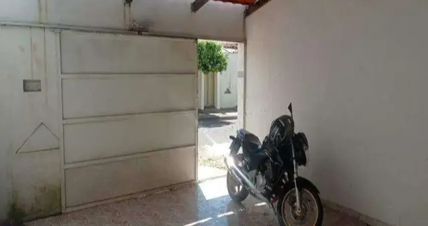 Casa à venda, 2 quartos, 2 vagas, LUIZOTE DE FREITAS - Uberlândia/MG