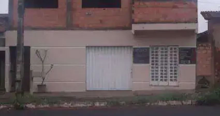 SOBRADO à venda, 3 quartos, 2 vagas, LARANJEIRAS - Uberlândia/MG