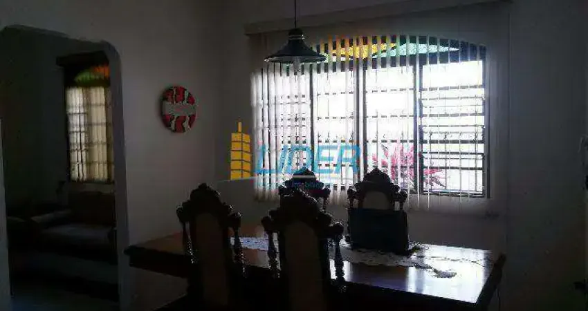 Casa à venda, 3 quartos, 1 suíte, 2 vagas, UMUARAMA - Uberlândia/MG