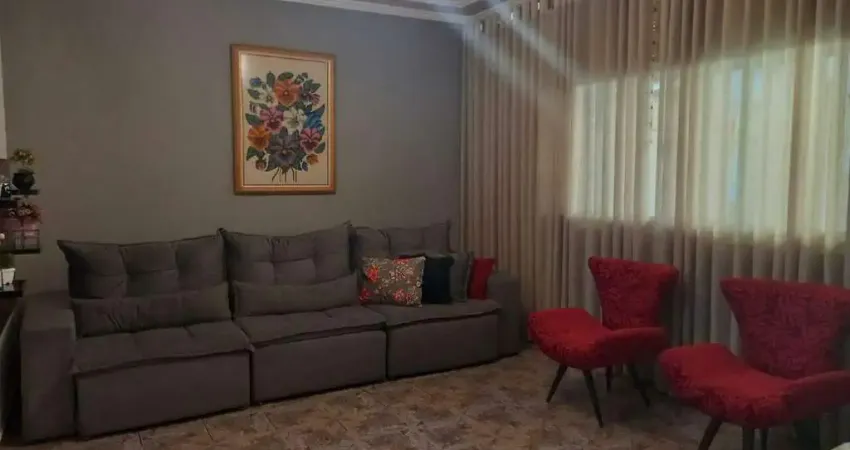 Casa à venda, 4 quartos, 1 suíte, 2 vagas, CIDADE JARDIM - Uberlândia/MG