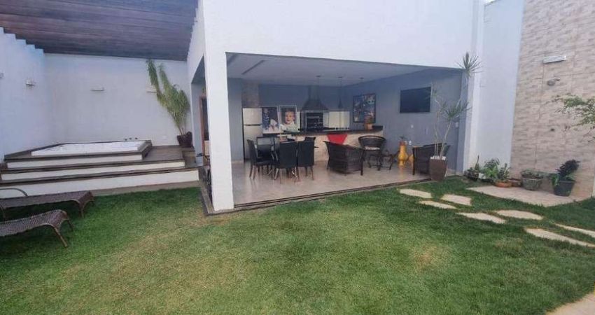Casa à venda, 3 quartos, 1 suíte, 2 vagas, Segismundo Pereira - Uberlândia/MG
