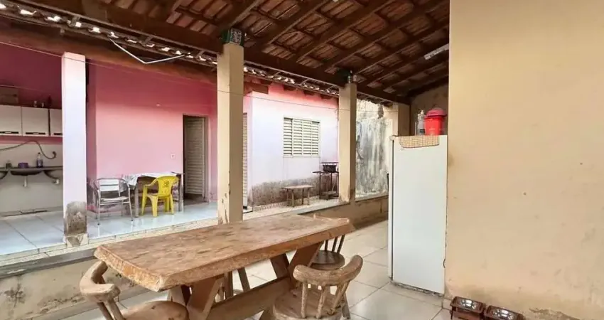 Casa à venda, 3 quartos, 1 suíte, 3 vagas, PLANALTO - Uberlândia/MG