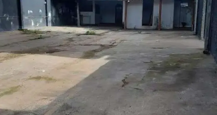 BARRACÃO para aluguel, 1 quarto, Santa Mônica - Uberlândia/MG
