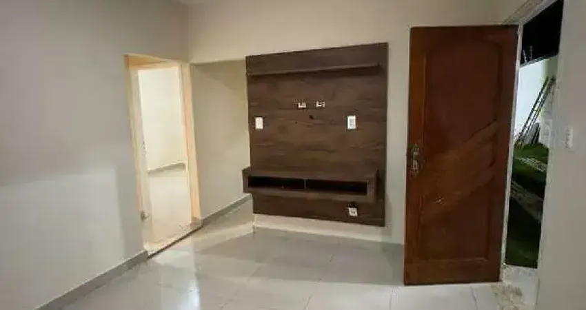Casa à venda, 4 quartos, 1 suíte, 4 vagas, Santa Mônica - Uberlândia/MG