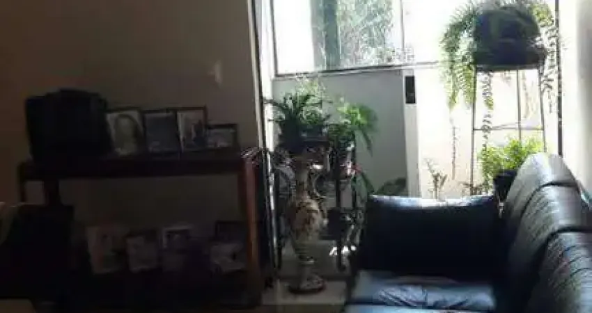 Apartamento à venda, 3 quartos, 1 suíte, 1 vaga, UMUARAMA - Uberlândia/MG