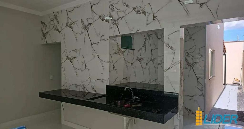 Casa à venda, 2 quartos, 1 suíte, 2 vagas, SAO JORGE - Uberlândia/MG