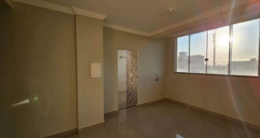 Apartamento à venda, 3 quartos, 1 suíte, 2 vagas, Segismundo Pereira - Uberlândia/MG