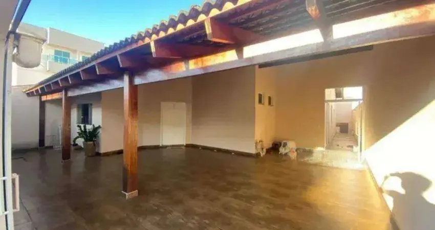 Casa à venda, 4 quartos, 3 suítes, 3 vagas, TUBALINA - Uberlândia/MG