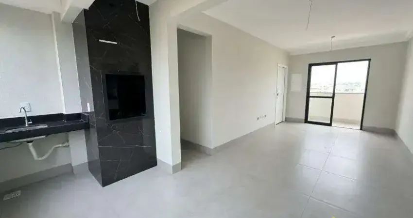 Apartamento à venda, 3 quartos, 1 suíte, 2 vagas, Santa Mônica - Uberlândia/MG