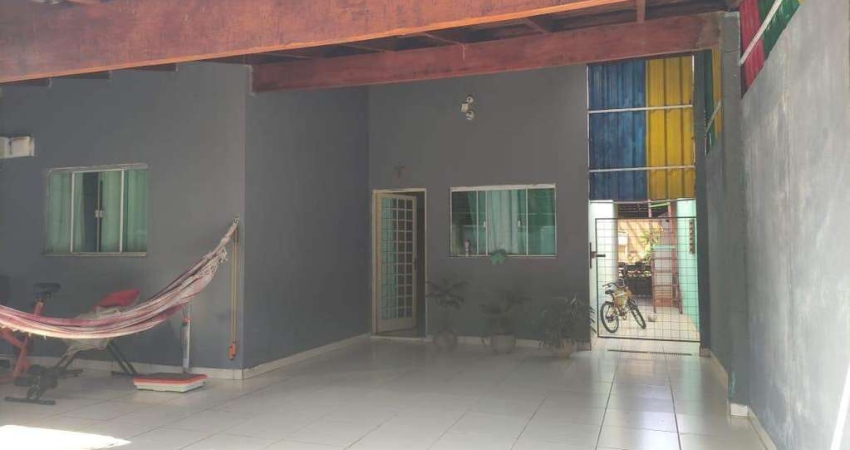 Casa à venda, 4 quartos, 1 suíte, 2 vagas, JARDIM PATRICIA - Uberlândia/MG