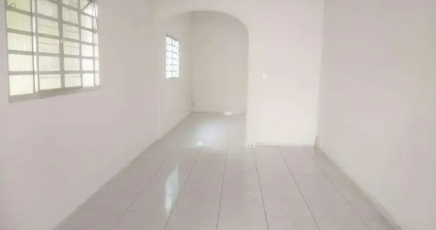 Casa à venda, 3 quartos, 1 suíte, 3 vagas, Centro - Uberlândia/MG
