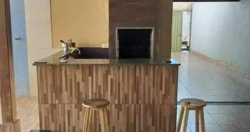 Casa à venda, 5 quartos, 1 suíte, 4 vagas, JARDIM DAS PALMEIRAS - Uberlândia/MG