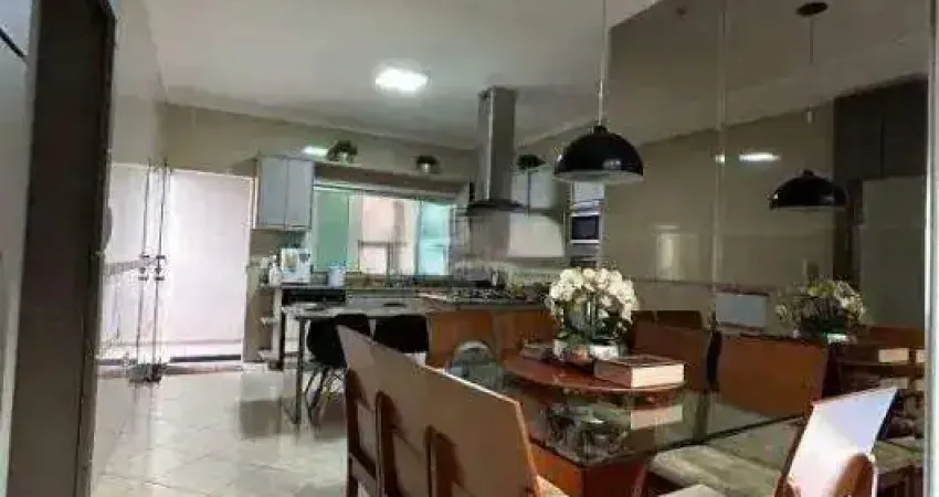Casa à venda, 2 vagas, ALTO UMUARAMA - Uberlândia/MG