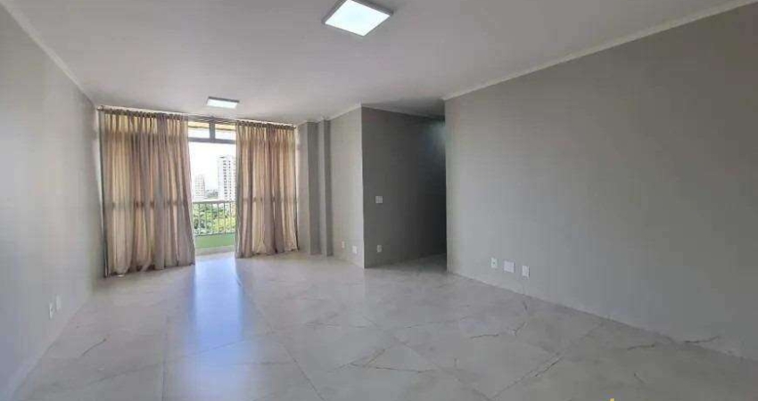 Apartamento à venda, 3 quartos, 1 suíte, 1 vaga, Centro - Uberlândia/MG