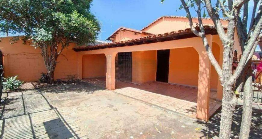 Casa à venda, 6 quartos, 1 suíte, 4 vagas, CIDADE JARDIM - Uberlândia/MG