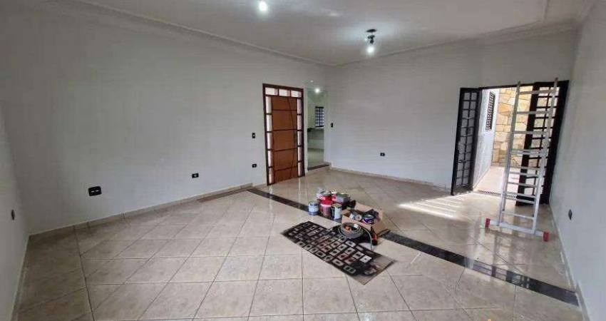 Casa à venda, 3 quartos, 1 suíte, 4 vagas, CIDADE JARDIM - Uberlândia/MG