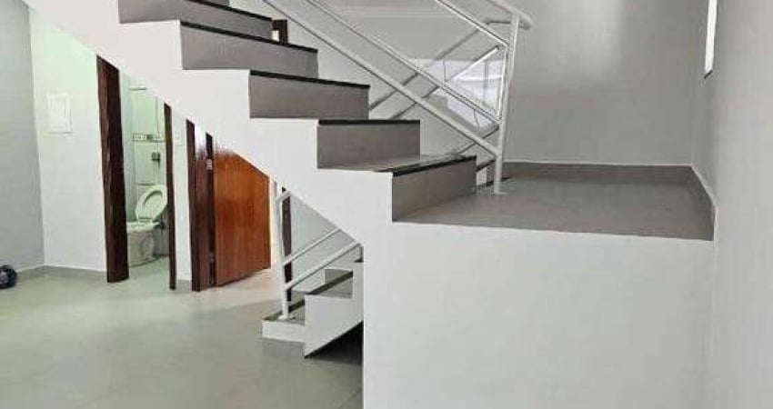 LINDA CASA ESTILO SOBRADO COM EXCELENTE LOCALIZAÇÃO NO ALTO UMUARAMA