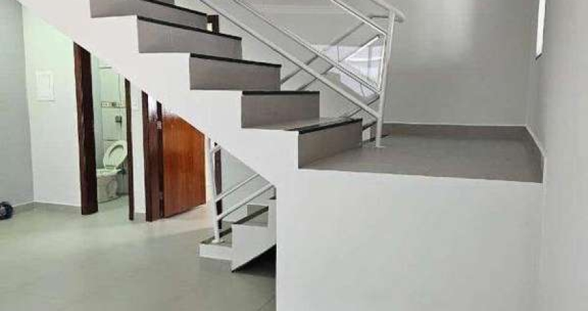 LINDA CASA ESTILO SOBRADO COM EXCELENTE LOCALIZAÇÃO NO ALTO UMUARAMA
