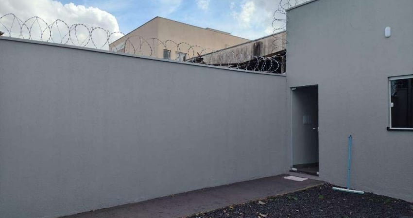 Casa à venda, 2 quartos, 1 suíte, 2 vagas, SAO JORGE - Uberlândia/MG