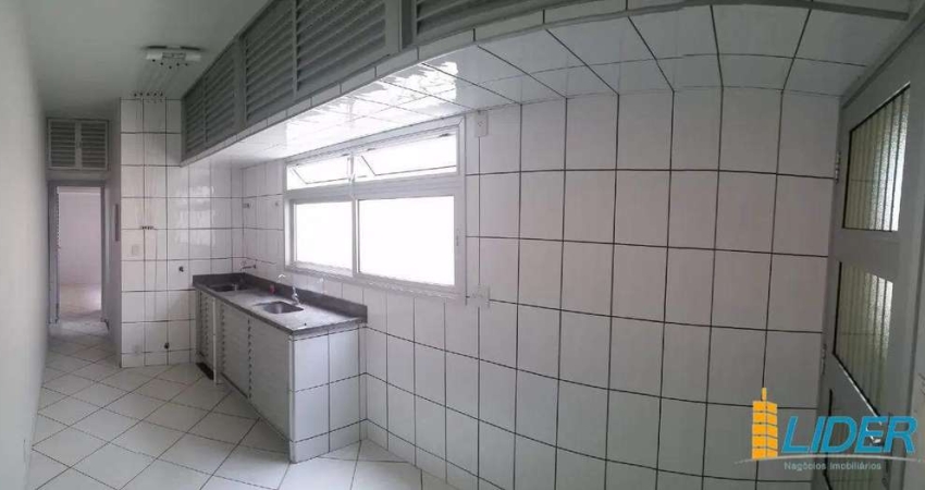 Kitnet para aluguel, 1 quarto, 1 vaga, UMUARAMA - Uberlândia/MG