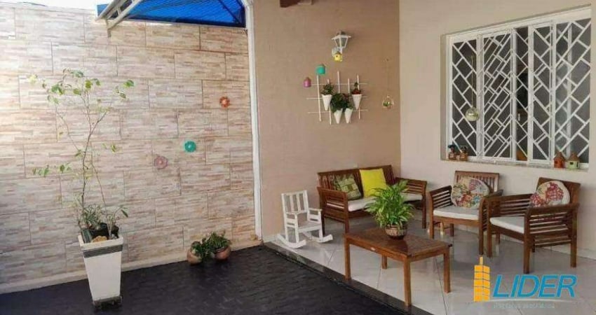 Casa à venda, 3 quartos, 1 suíte, 2 vagas, Vigilato Pereira - Uberlândia/MG
