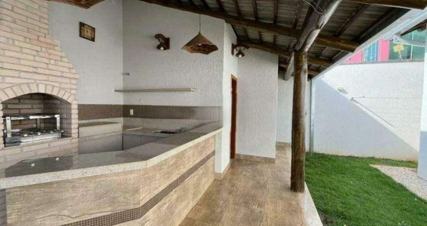 Casa à venda, 3 quartos, 1 suíte, 4 vagas, Santa Mônica - Uberlândia/MG