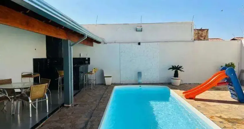Casa à venda, 3 quartos, 2 suítes, 5 vagas, ALTO UMUARAMA - Uberlândia/MG