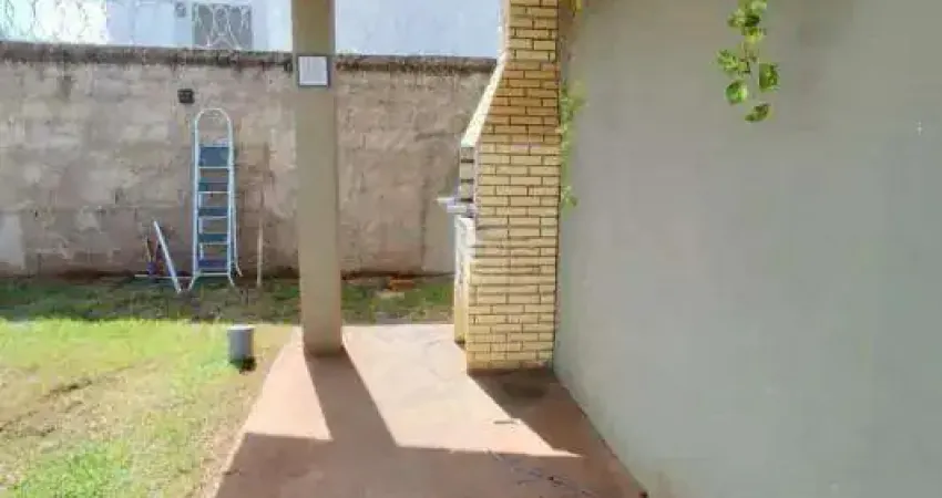 Casa à venda, 2 quartos, 4 vagas, LARANJEIRAS - Uberlândia/MG
