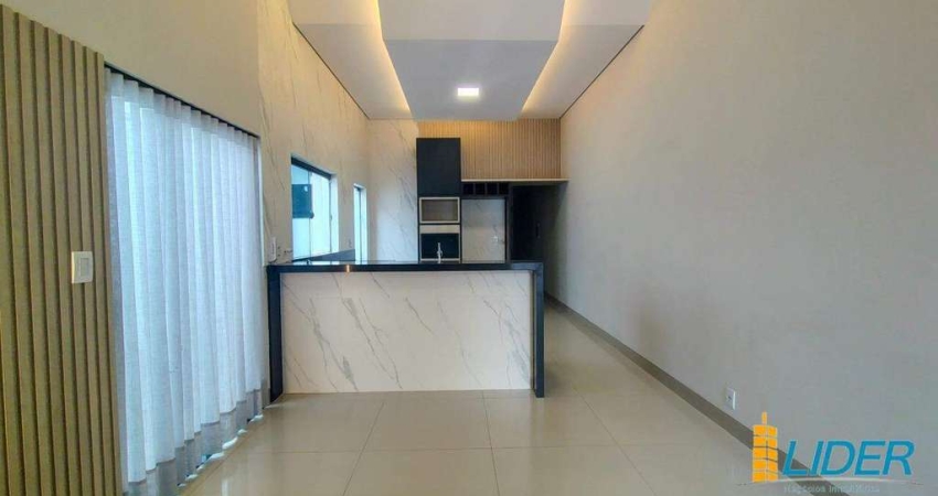 Casa com 3 quartos à venda na Rua Santina Zanatta, Novo Mundo, Uberlândia