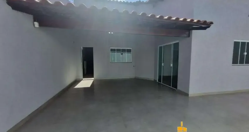 Excelente casa térrea com 169m2 de construção em terreno de 240m2 à venda no bairro Planalto